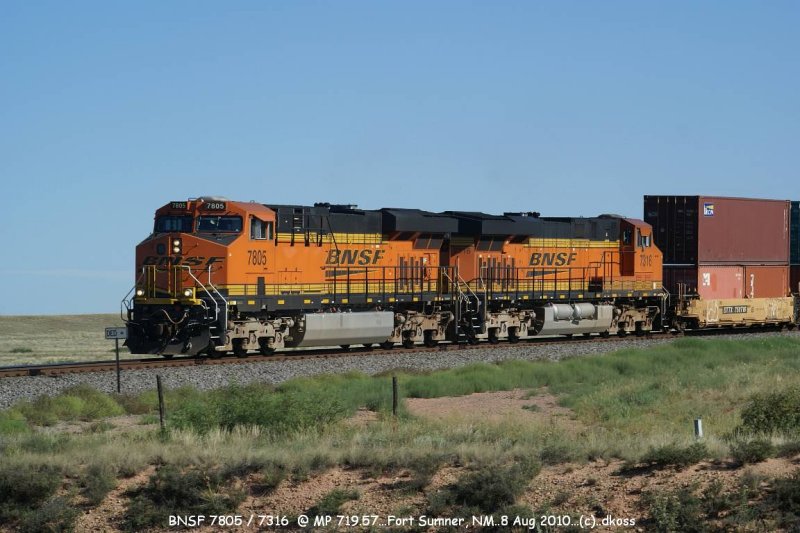 BNSF 7805_003.jpg