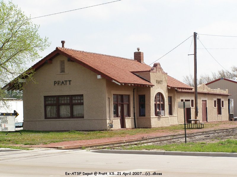 Pratt KS Depot 001.jpg