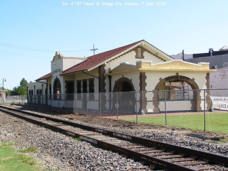 ATSF Depot  Osage City KS_001.jpg