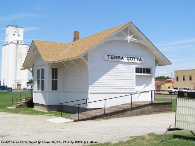 Depot.Terra Cotta KS 001.jpg