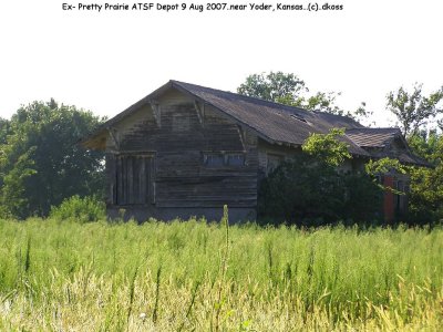 Ex- ATSF Depot of Pretty Prairie KS 003.jpg