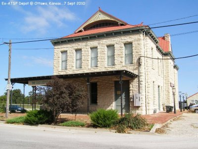 ATSF Depot  Ottawa KS_001.jpg