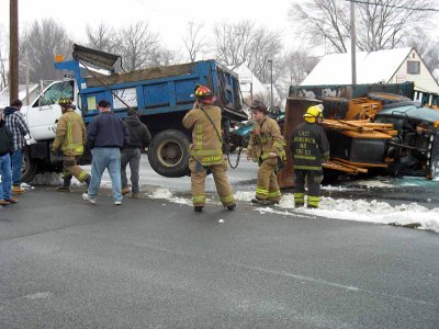 Jack-knifed dump truck (IMG_1067s.jpg)