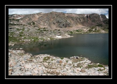 Kathy and Norah take a break at Lower Aero Lake