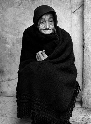 Copy of Portugese old woman.jpg