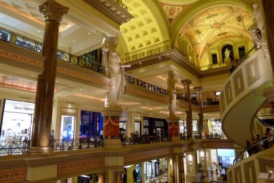 172 Forum Shops.jpg