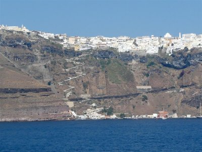 142 Fira from Caldera 1.jpg