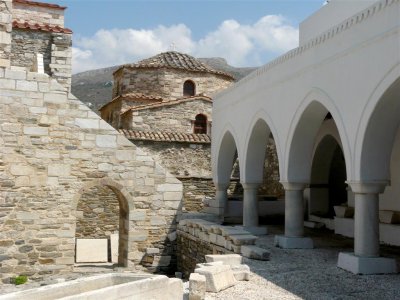 564 Paros Panagia Ekatondapiliani.jpg