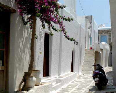 616 Naoussa Paros.jpg
