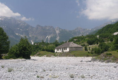 altes Haus im Valbona-Tal