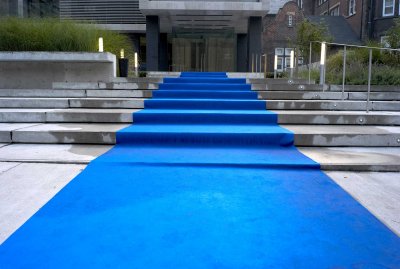 Blue carpet @f5.6 M8