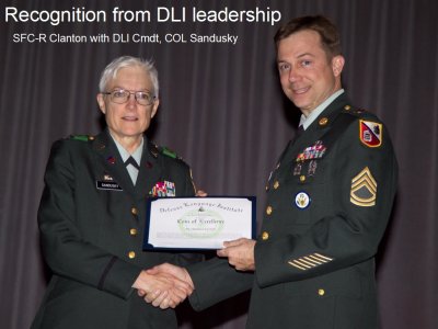 DLI Commander thanking translator for South African Generals & DVs