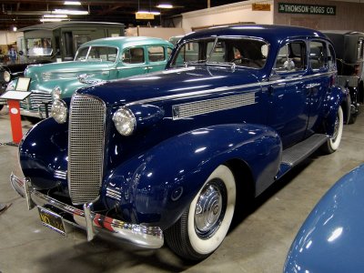 1937 Cadillac V8 sedan in gorgeous deep blue