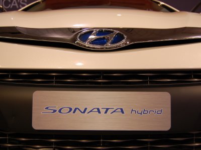 2011 Hyundai Sonata Hybrid blue drive