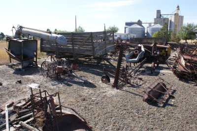 More rusted stuff..