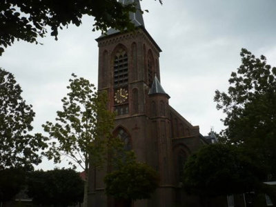 Roodhuis, RK st Martinuskerk 2 [004], 2008.jpg
