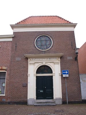 Alkmaar, baptistengemeente (voorm synagoge), 2008.jpg