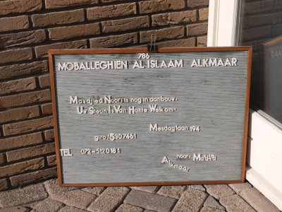 Alkmaar, moskee Surinaams in aanbouw bord, 2008.jpg