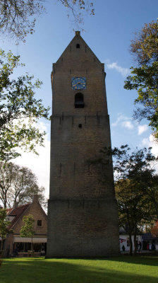 Nes, oude toren, 2008.jpg
