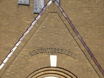 Apeldoorn, vrijz prot etc Regentessekerk gevel [004], 2008.jpg