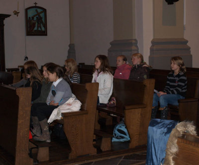 Gronsveld, RK kerk voorbereiding kerstviering 2, 2008.jpg