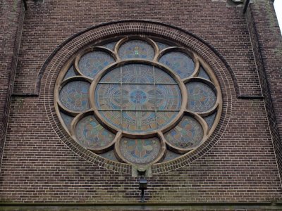 Den Helder, Ned geref kerk raam voorzijde, 2009.jpg