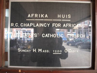 Amsterdam, RK kerk Van Ostadestraat (oa Afrikahuis) bord, 2009.jpg