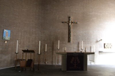 IJmuiden, oud kath kerk interieur 1, 2009.jpg