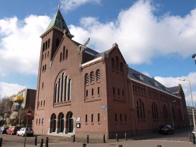 IJmuiden, oud kath kerk vd h Engelmundus 1, 2009.jpg