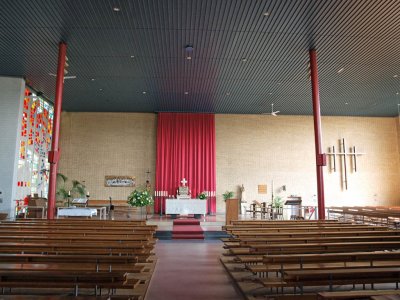 Hoorn, RK hh Engelbewaarders interieur 1, 2009.jpg