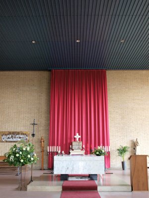 Hoorn, RK hh Engelbewaarders interieur 2, 2009.jpg
