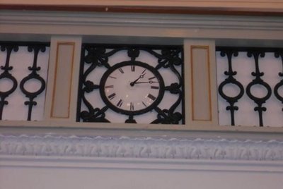 Leeuwarden, doopsgez gem klok in kerkzaal [004], 2009.jpg