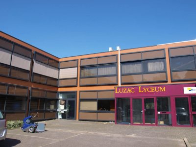 Zwolle, kerk van JC hier diensten 1, 2009.jpg