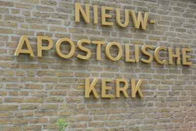 Heerenveen, nieuw apostolische kerk muurbord [004], 2009.JPG