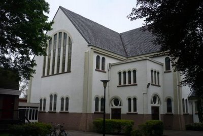 Heerenveen, prot gem voorm geref kerk wordt afgestoten 4 [004], 2009.JPG