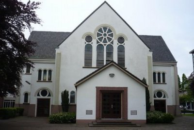 Heerenveen, prot gem voorm geref kerk wordt afgestoten 5 [004], 2009.JPG