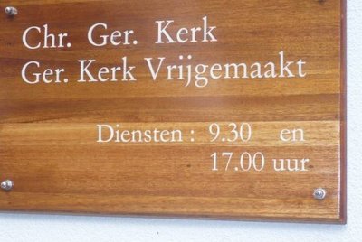 Sneek, chr geref en geref kerk vrijgem Het Witte Kerkje bord [004] 2009.jpg