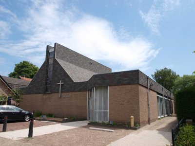 Amerongen, geref kerk De Ark, 2010.jpg