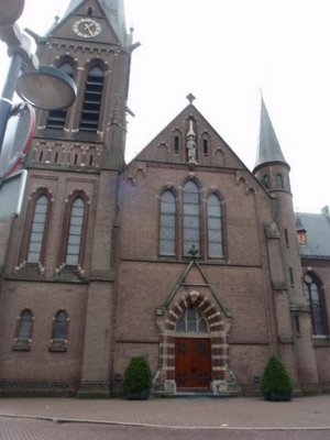 Borne, RK kerk 1 [004], 2010.jpg