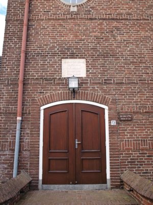 Bruinisse, geref kerk in Ned 12, 2010.jpg