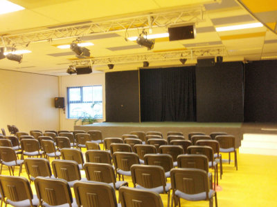Almere, oa kerkzaal de Wegwijzer, 2008