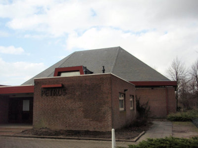 Lelystad, RK Petruskerk 3, 2008.jpg