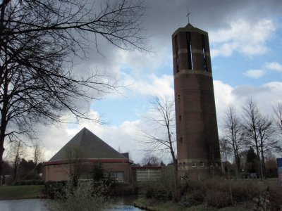 Lelystad, RK Petruskerk, 2008.jpg