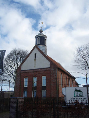 Hoogkerk, NH kerk 3, 2008.jpg