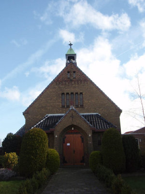 Hoogkerk, RK kerk 3, 2008.jpg