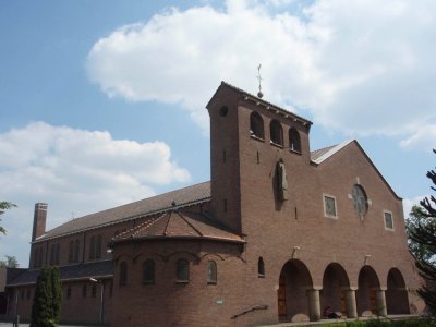 Almelo, RK st Jozefkerk 2, 2008.jpg