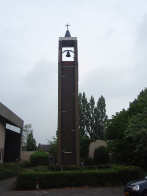Baarn, RK Maria koningin toren, 2008.jpg