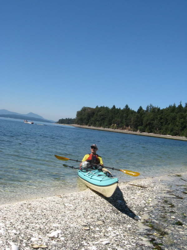 Shell spit, reaching toward Penelakut from Tent.