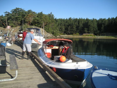 Early Sunday morning, Scoter owners prepare to exit. Stan Johnson photo.