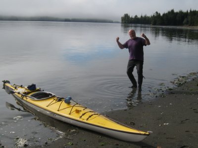 Some whacko poses at Toquart, hoping to inspire the old guys into a rapid exit.